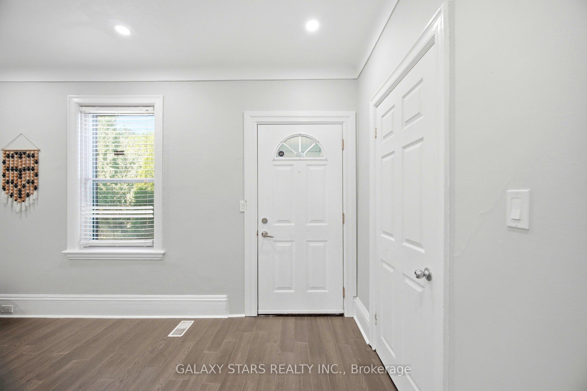 Photo 11 of 61 Paradise Road S, Hamilton, Westdale — HOMEH
