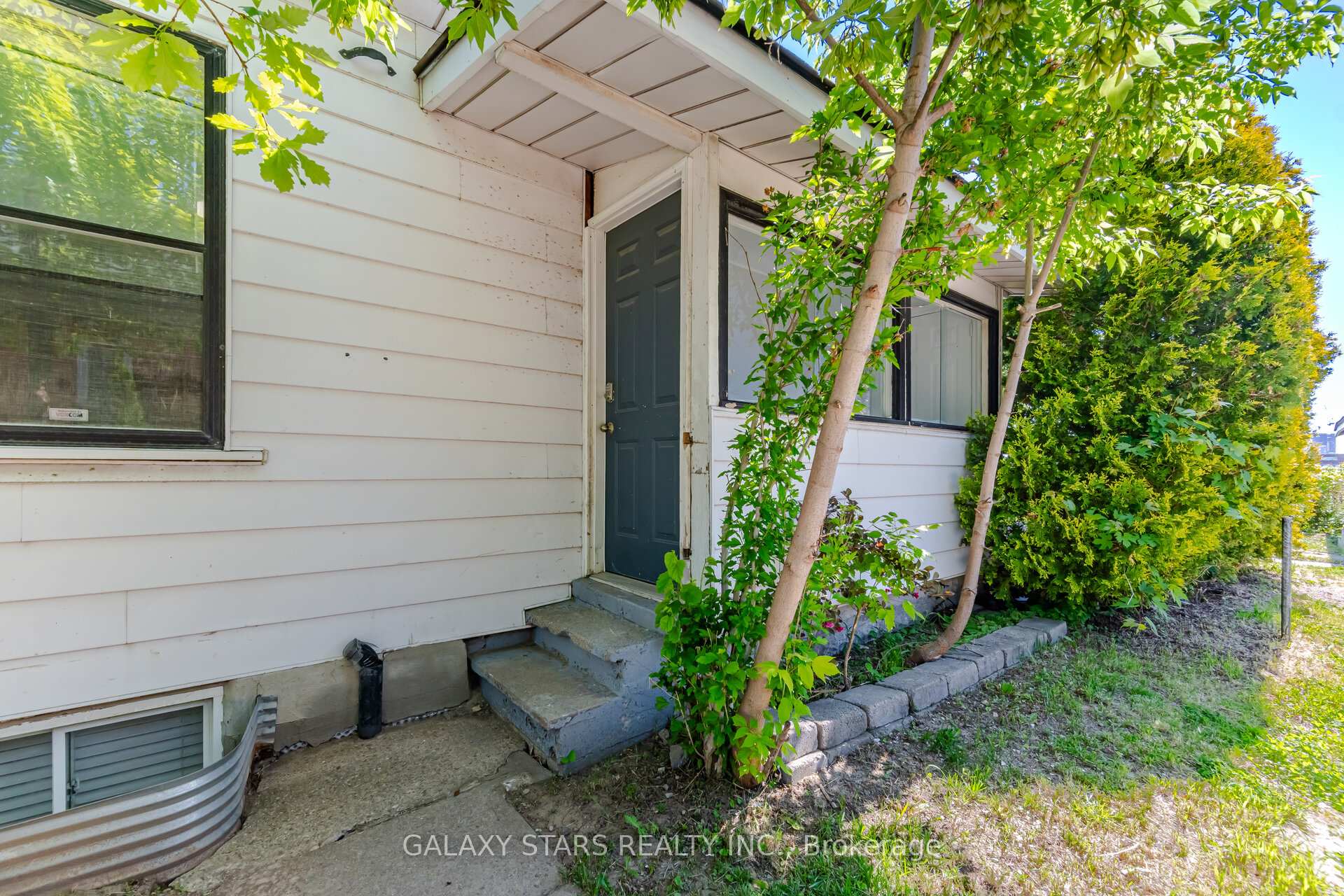 Photo 37 of 61 Paradise Road S, Hamilton, Westdale — HOMEH