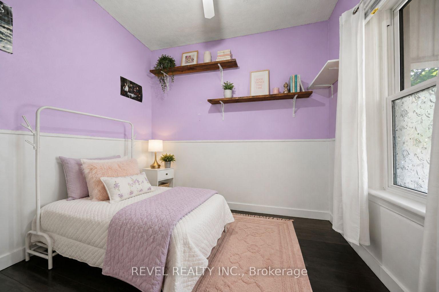 Photo 12 of 7 Maple Street, St. Thomas — HOMEH