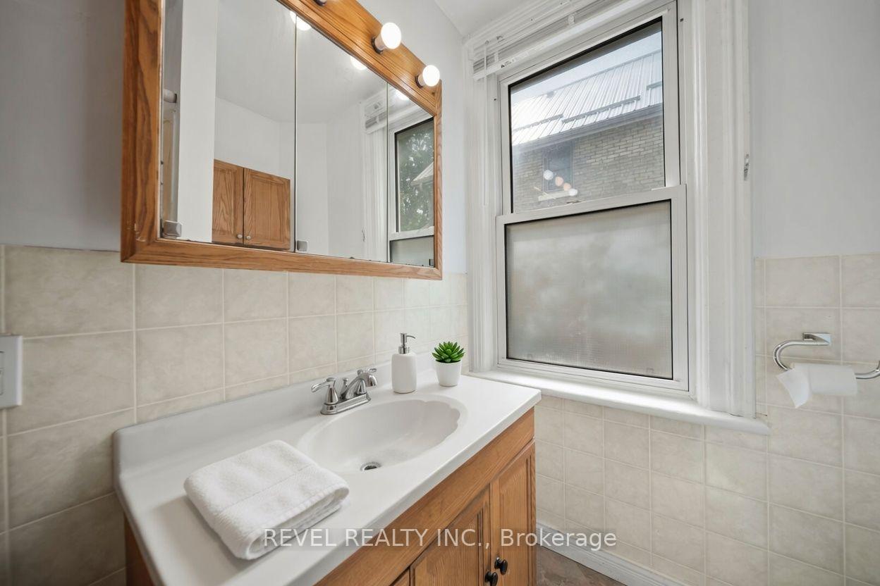 Photo 15 of 7 Maple Street, St. Thomas — HOMEH