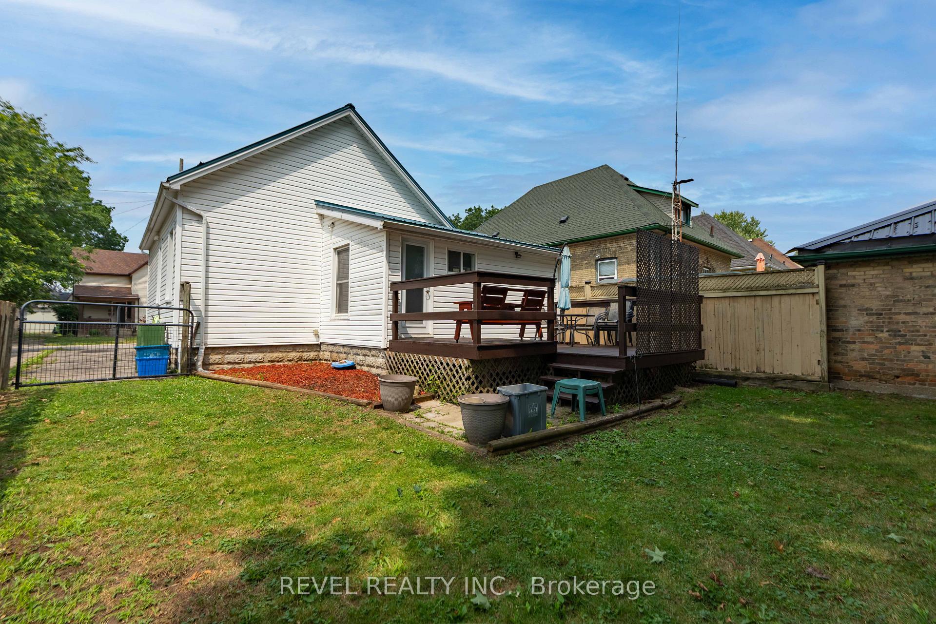 Photo 33 of 7 Maple Street, St. Thomas — HOMEH