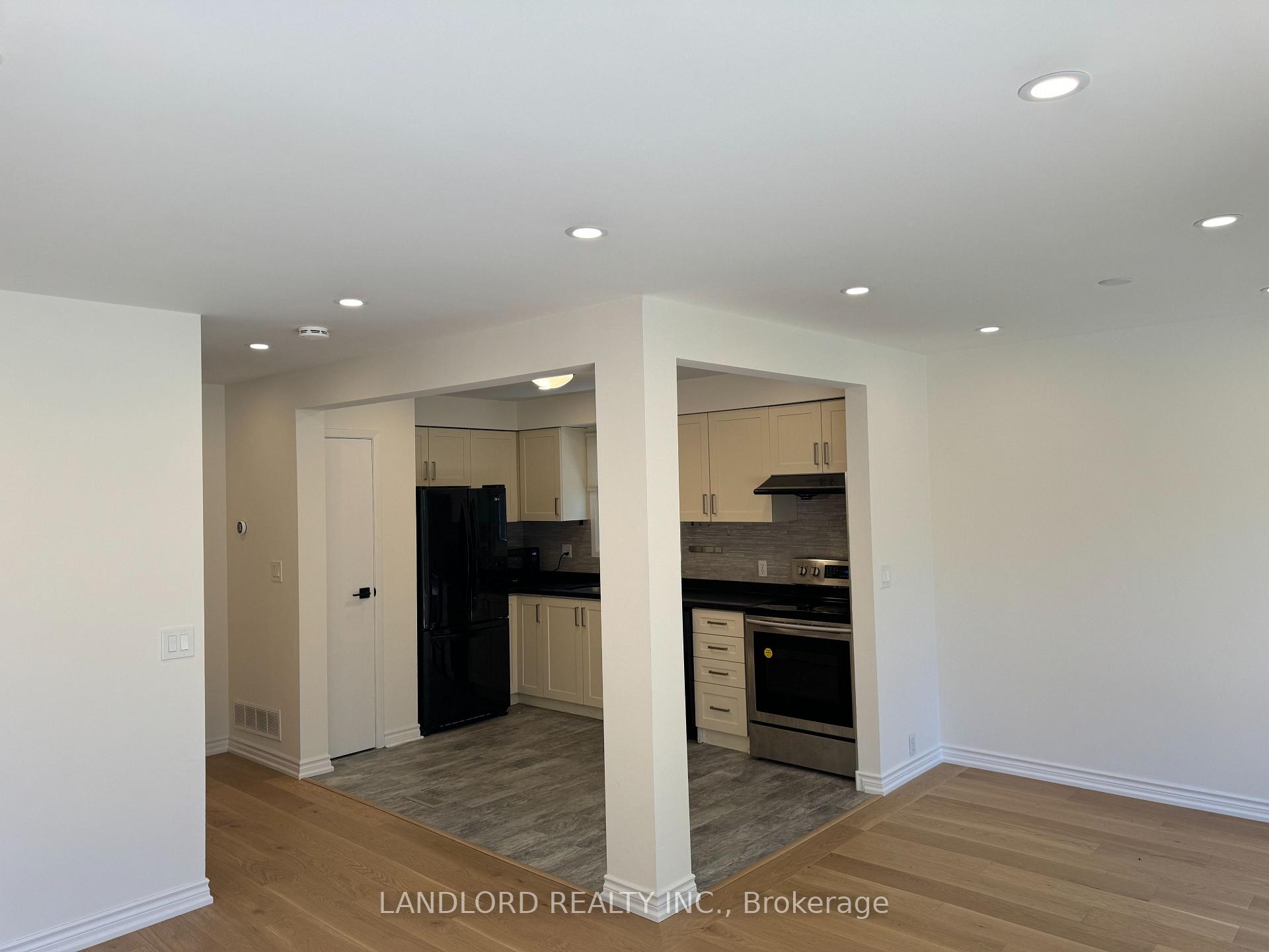 Photo 6 of 19 Vanessa Road, Markham, Markville — HOMEH