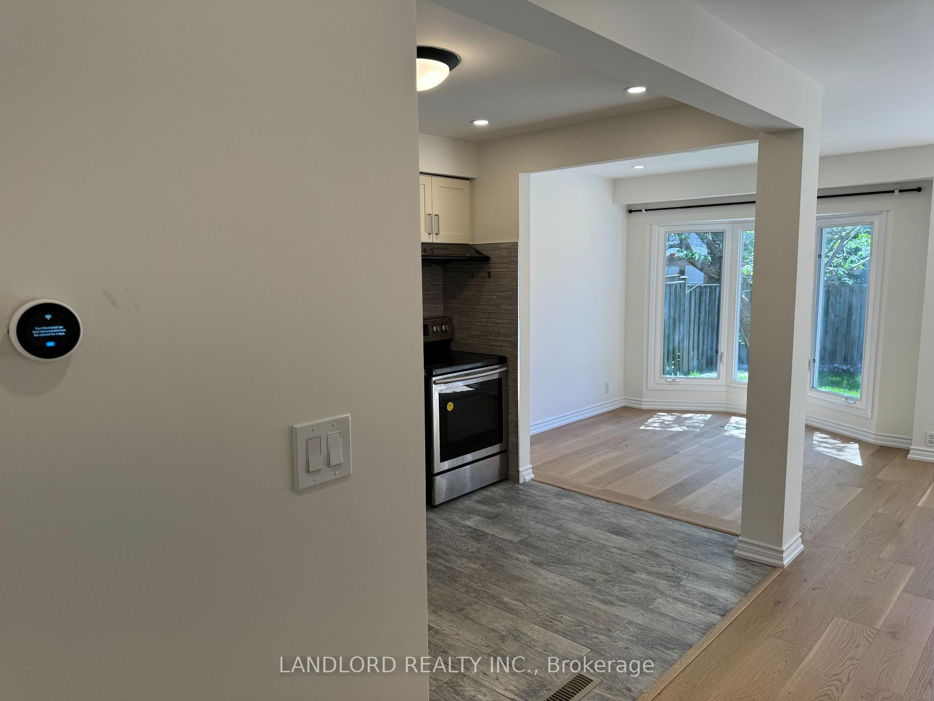 Photo 7 of 19 Vanessa Road, Markham, Markville — HOMEH