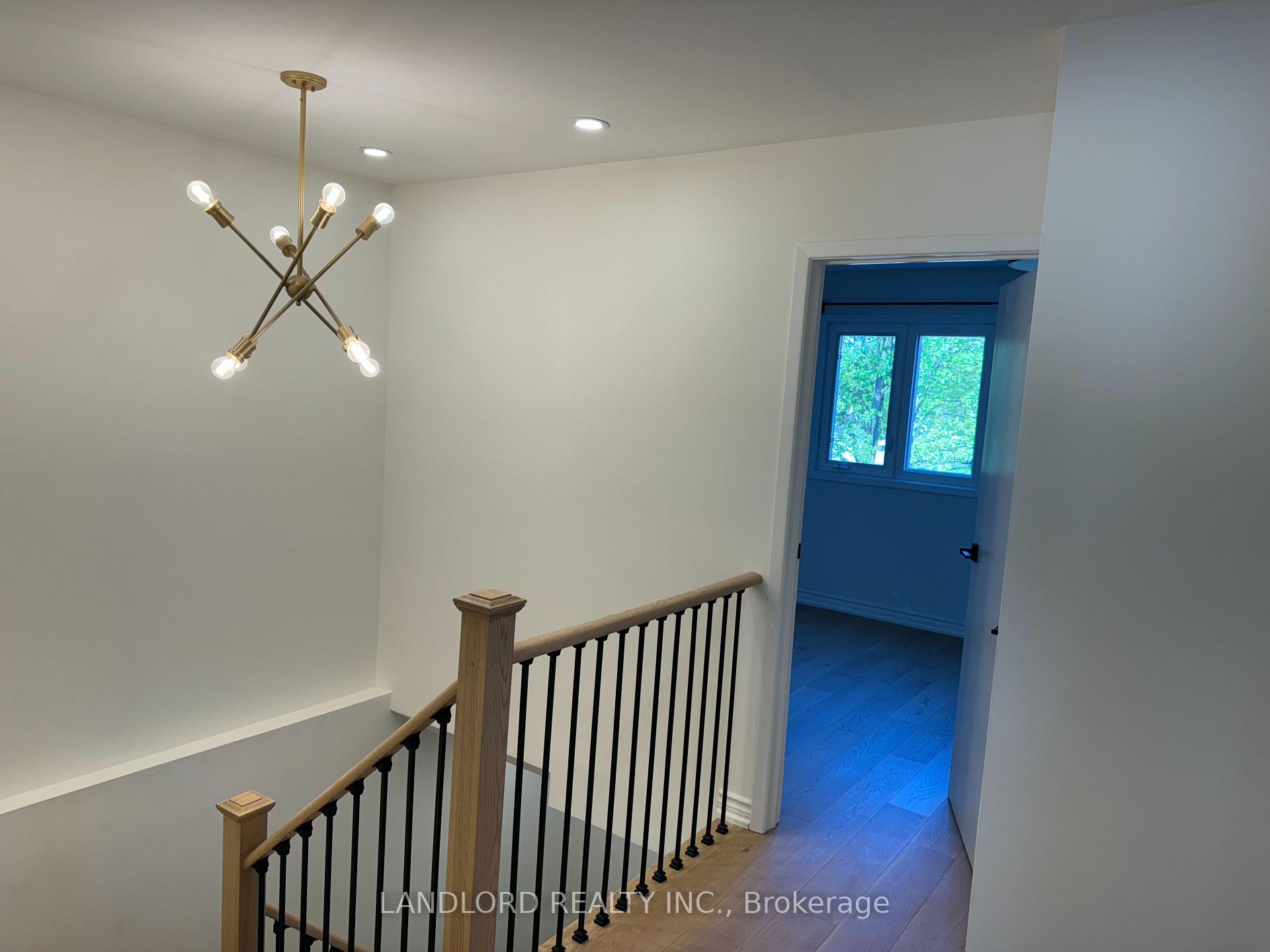 Photo 18 of 19 Vanessa Road, Markham, Markville — HOMEH