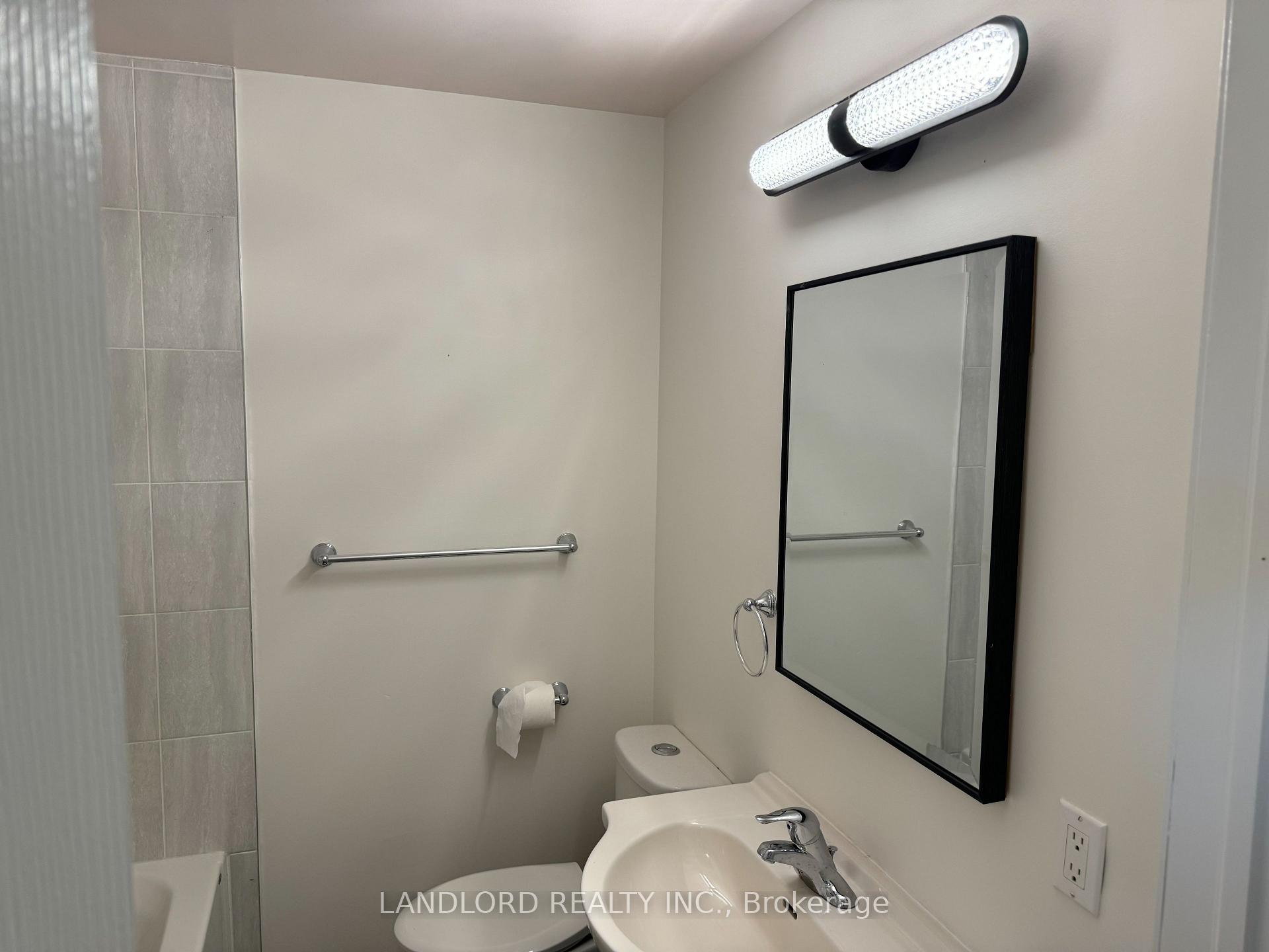 Photo 22 of 19 Vanessa Road, Markham, Markville — HOMEH