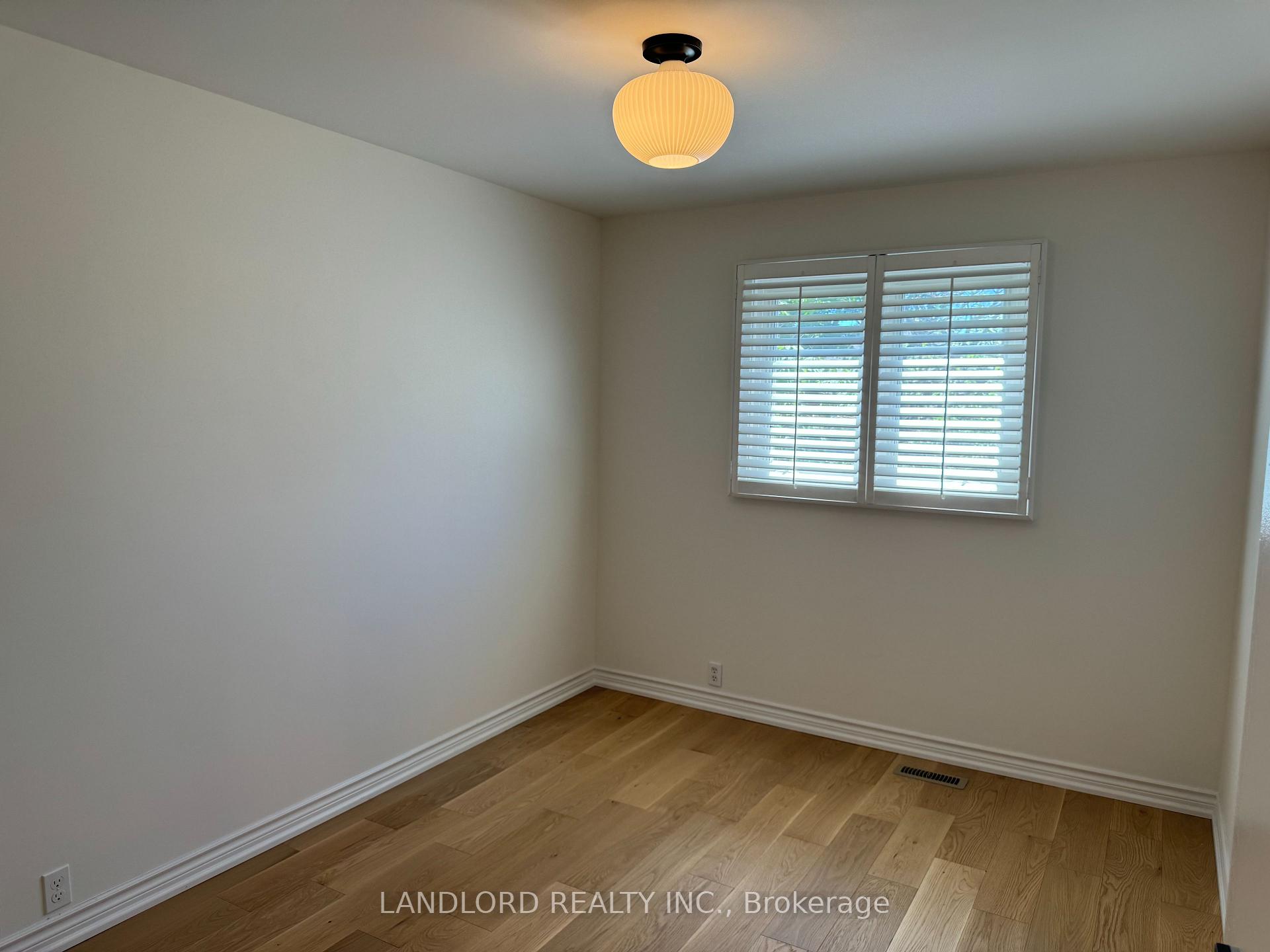 Photo 25 of 19 Vanessa Road, Markham, Markville — HOMEH