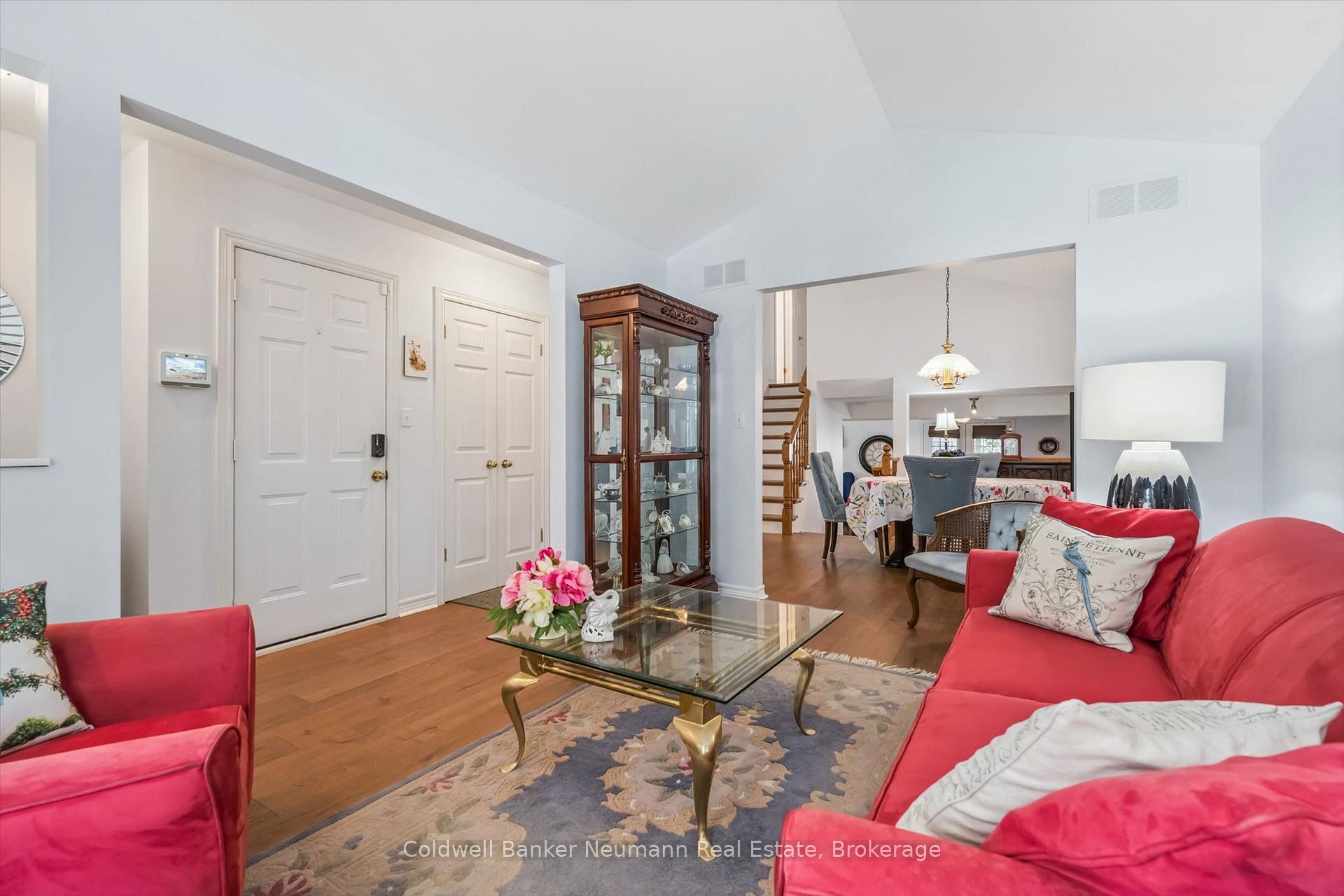 Photo 6 of 375 Gordon Street, Centre Wellington, Fergus — HOMEH
