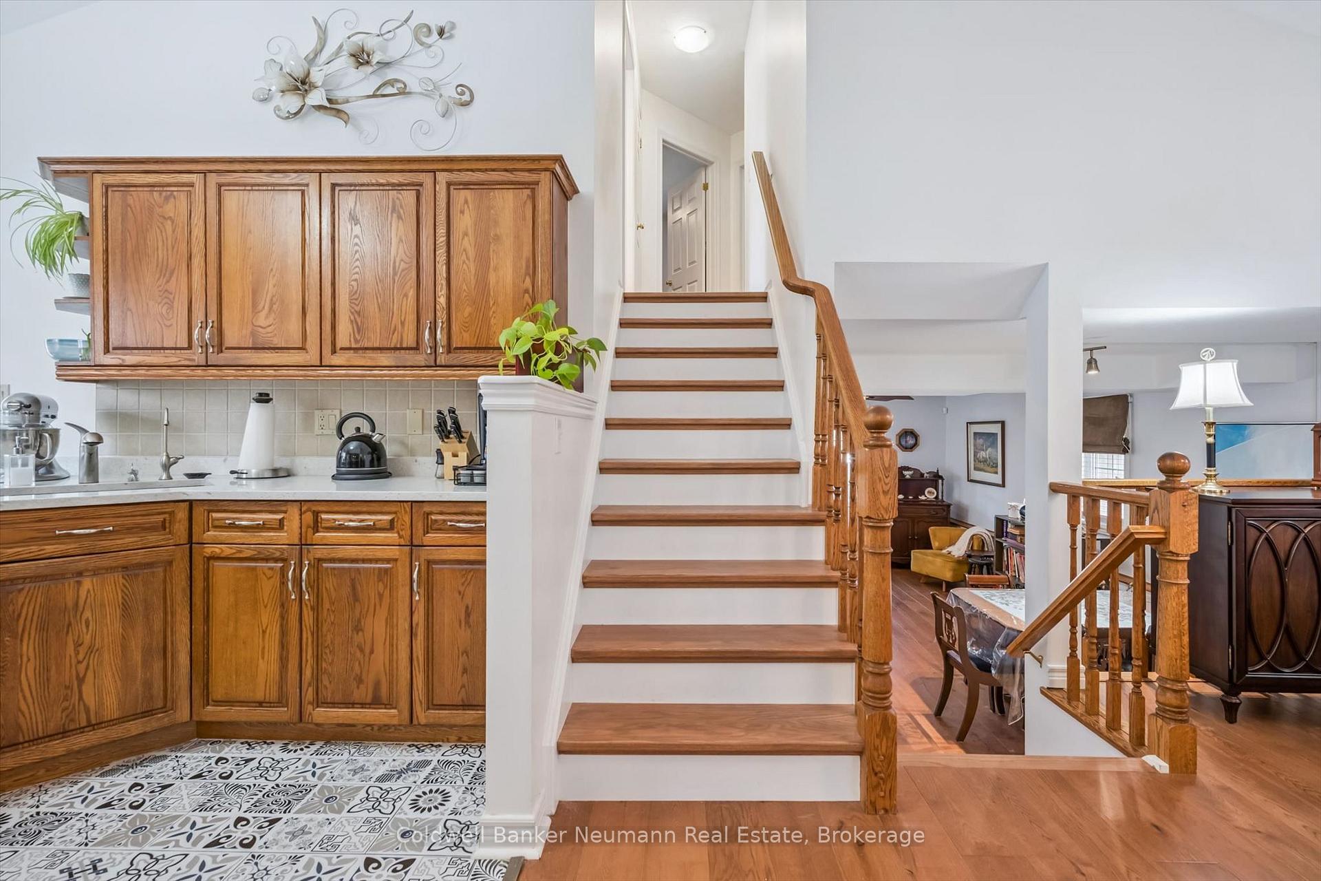 Photo 15 of 375 Gordon Street, Centre Wellington, Fergus — HOMEH