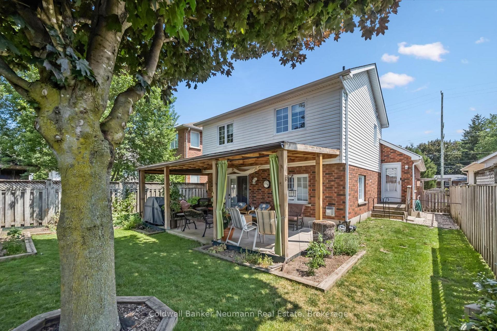 Photo 31 of 375 Gordon Street, Centre Wellington, Fergus — HOMEH