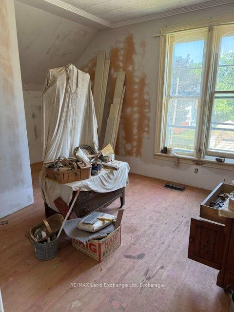 Photo 5 of 98 Trafalgar Street, Goderich, Goderich (Town) — HOMEH