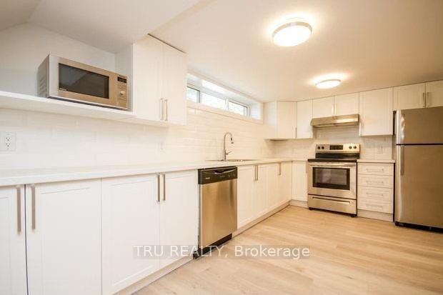 Photo 7 of Unit B, 2430 Iris Street, Ottawa, Parkway Park — HOMEH