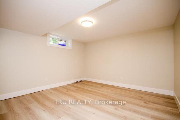 Photo 13 of Unit B, 2430 Iris Street, Ottawa, Parkway Park — HOMEH