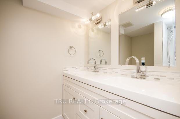 Photo 15 of Unit B, 2430 Iris Street, Ottawa, Parkway Park — HOMEH