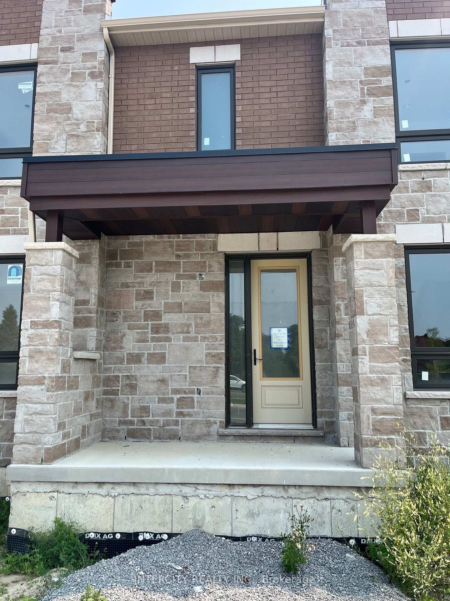 Photo 2 of Unit (Block 223 Unit 4), 115 Robert Eaton Avenue, Markham, Middlefield — HOMEH