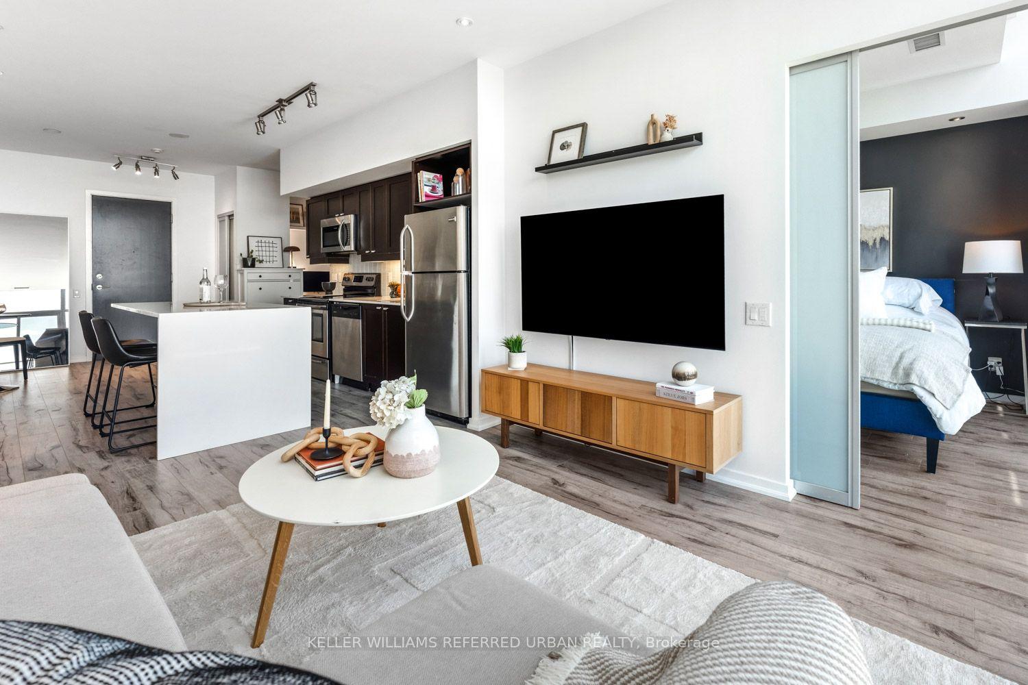 Photo 12 of Unit PH3513, 105 The Queensway, Toronto, High Park-Swansea — HOMEH