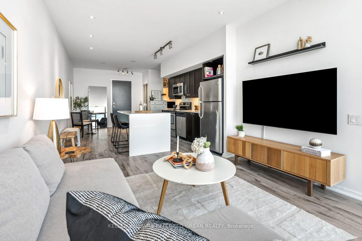 Photo 13 of Unit PH3513, 105 The Queensway, Toronto, High Park-Swansea — HOMEH