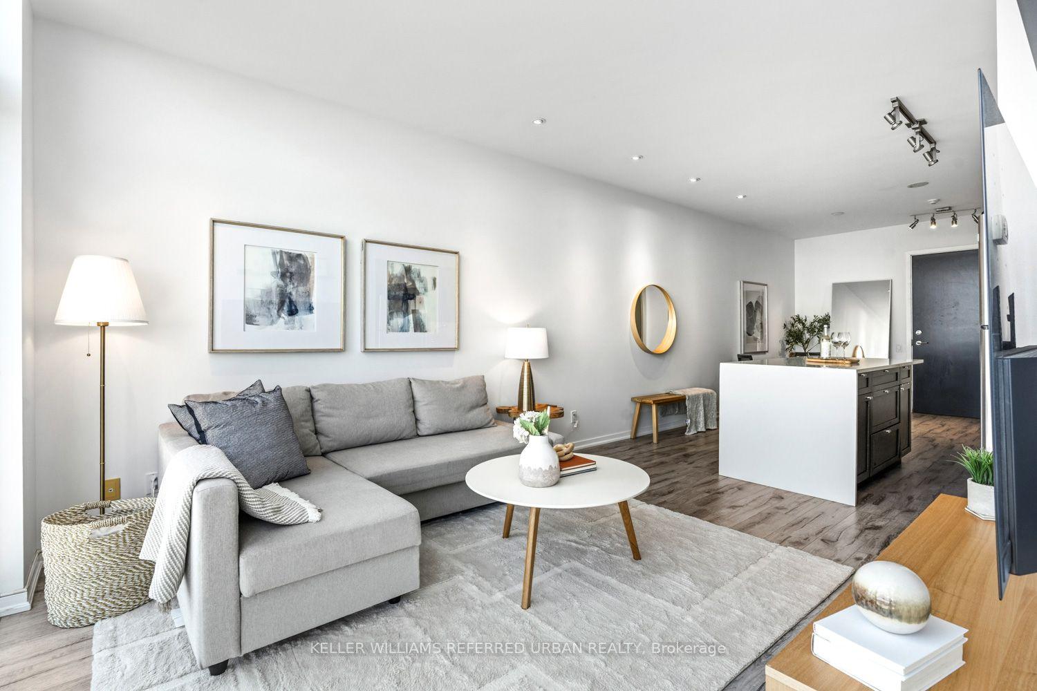 Photo 14 of Unit PH3513, 105 The Queensway, Toronto, High Park-Swansea — HOMEH