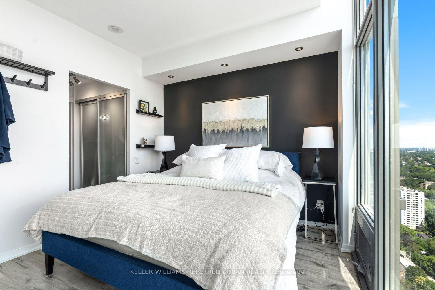 Photo 16 of Unit PH3513, 105 The Queensway, Toronto, High Park-Swansea — HOMEH