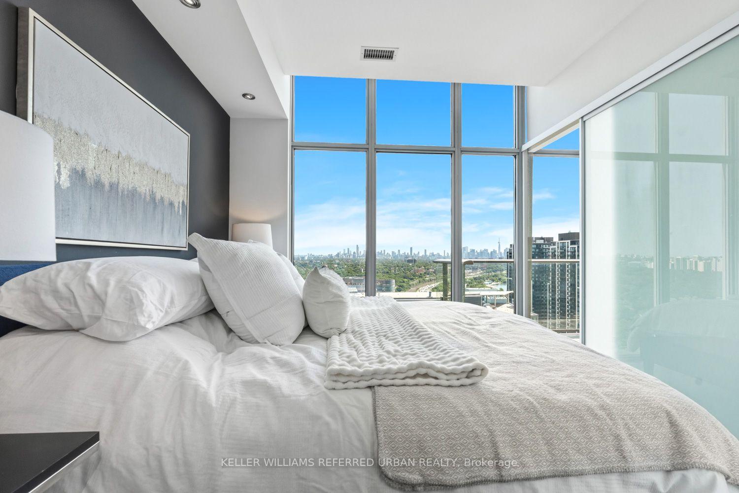 Photo 20 of Unit PH3513, 105 The Queensway, Toronto, High Park-Swansea — HOMEH