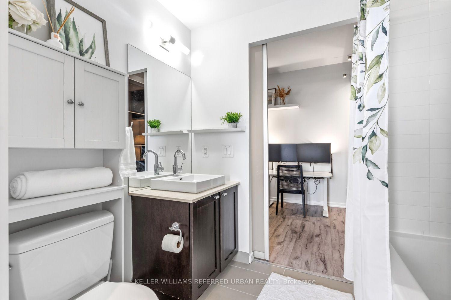 Photo 24 of Unit PH3513, 105 The Queensway, Toronto, High Park-Swansea — HOMEH