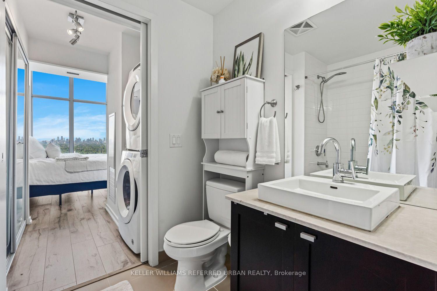 Photo 25 of Unit PH3513, 105 The Queensway, Toronto, High Park-Swansea — HOMEH