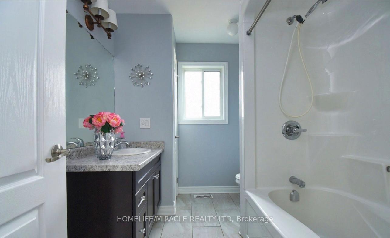 Photo 7 of Unit Upper, 7733 Oldfield Road, Niagara Falls, Oldfield — HOMEH