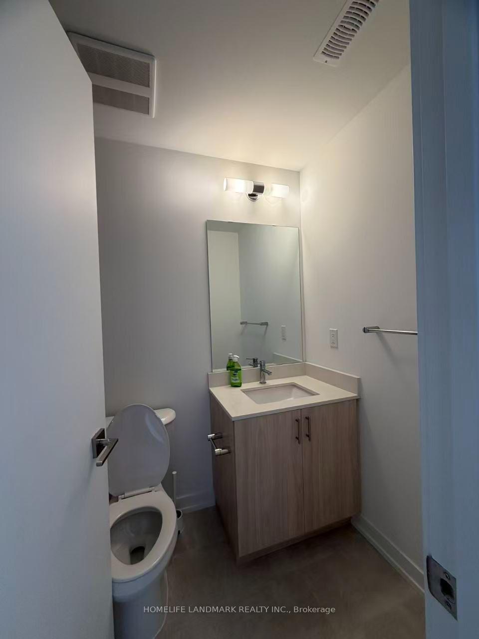 Photo 10 of Unit G-201, 10 Walder Lane, Richmond Hill, Rural Richmond Hill — HOMEH