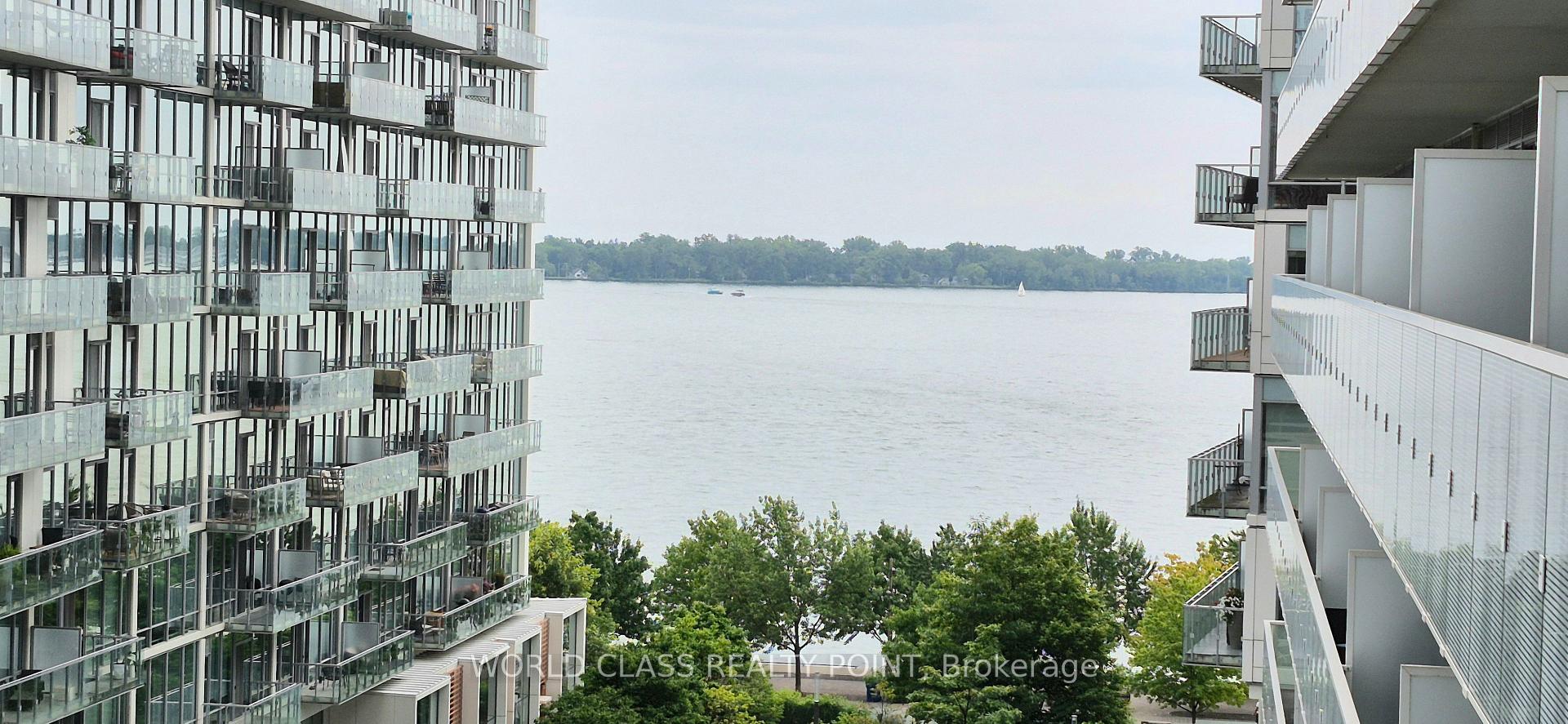 Photo 2 of Unit 724, 15 Queens Quay E, Toronto, Waterfront Communities — HOMEH
