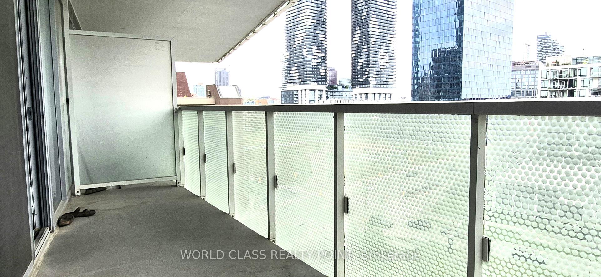Photo 8 of Unit 724, 15 Queens Quay E, Toronto, Waterfront Communities — HOMEH