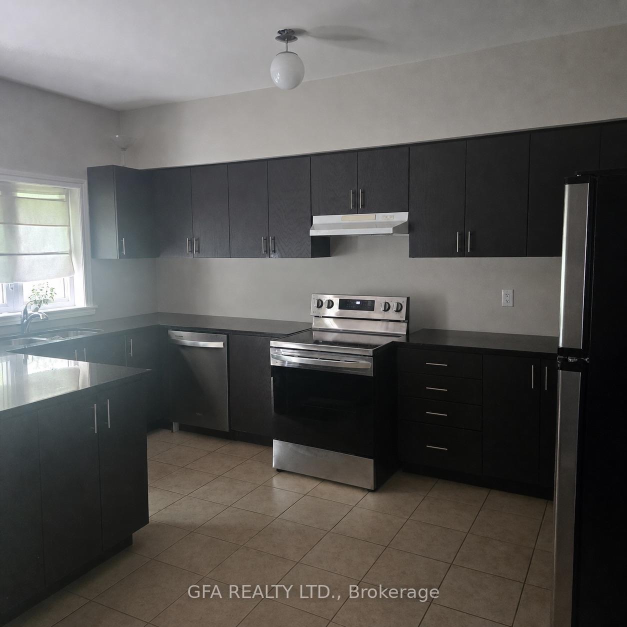 Photo 6 of Unit 9, 2600 Glengarry Road, Mississauga, Erindale — HOMEH