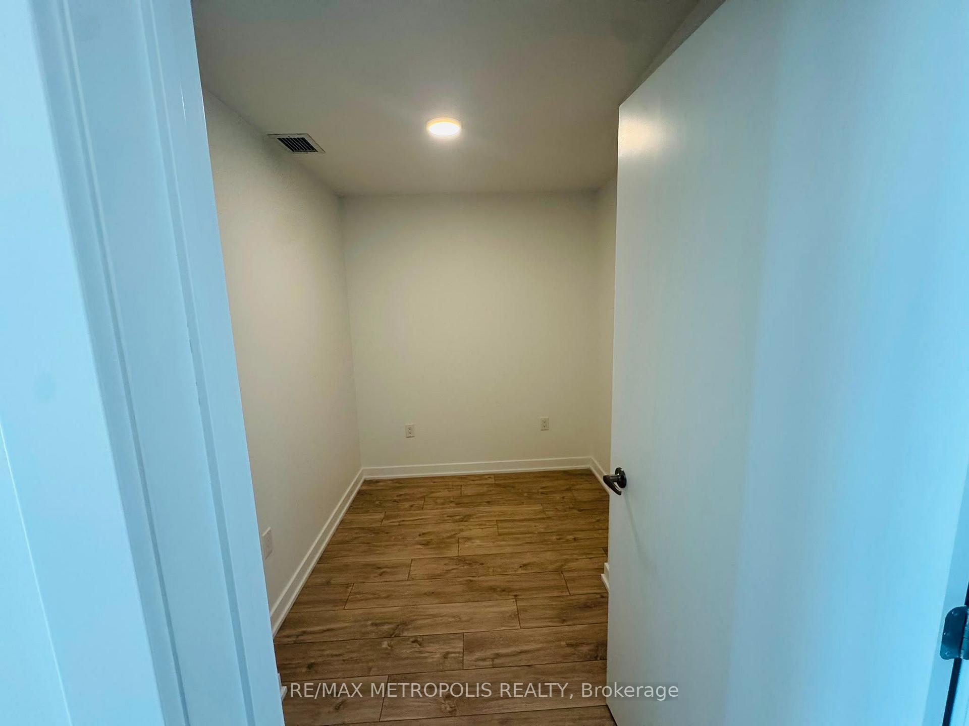 Photo 4 of Unit 109, 740 Whitlock Avenue, Milton, Cobban — HOMEH