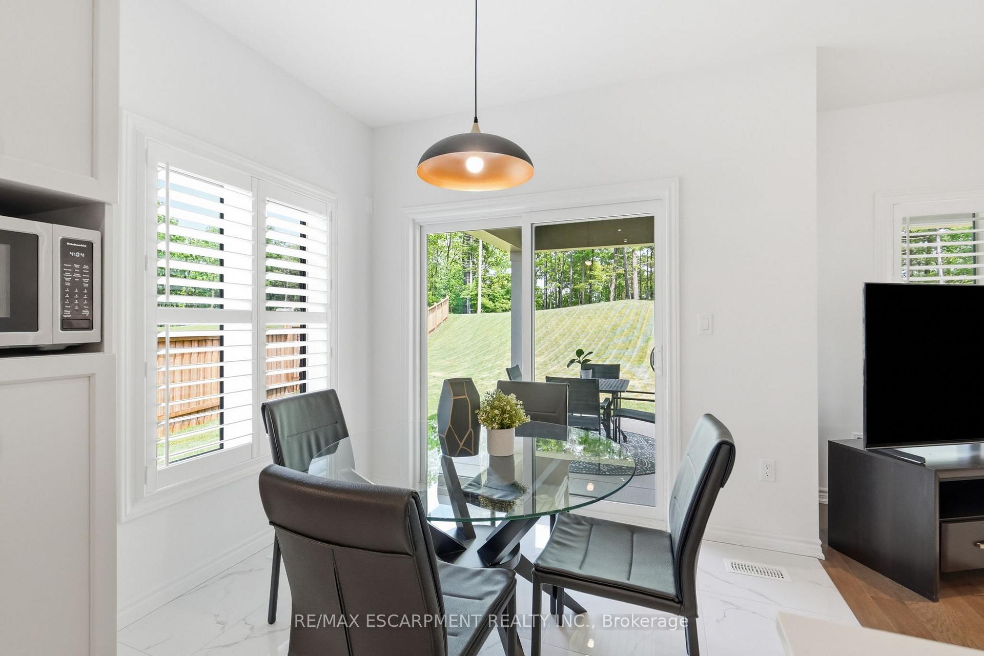 Photo 17 of 115 Daugaard Avenue, Brant, Paris — HOMEH