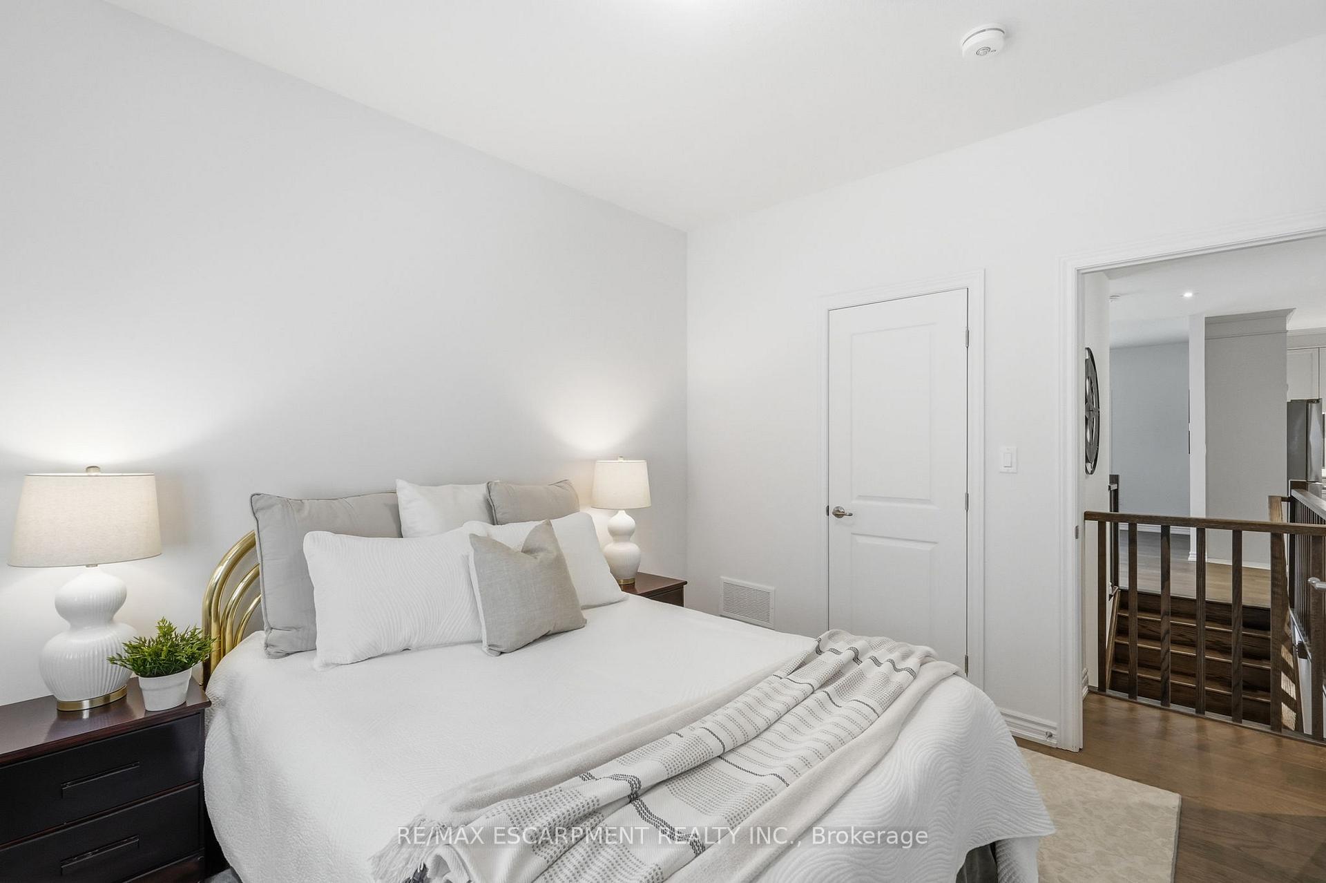 Photo 31 of 115 Daugaard Avenue, Brant, Paris — HOMEH