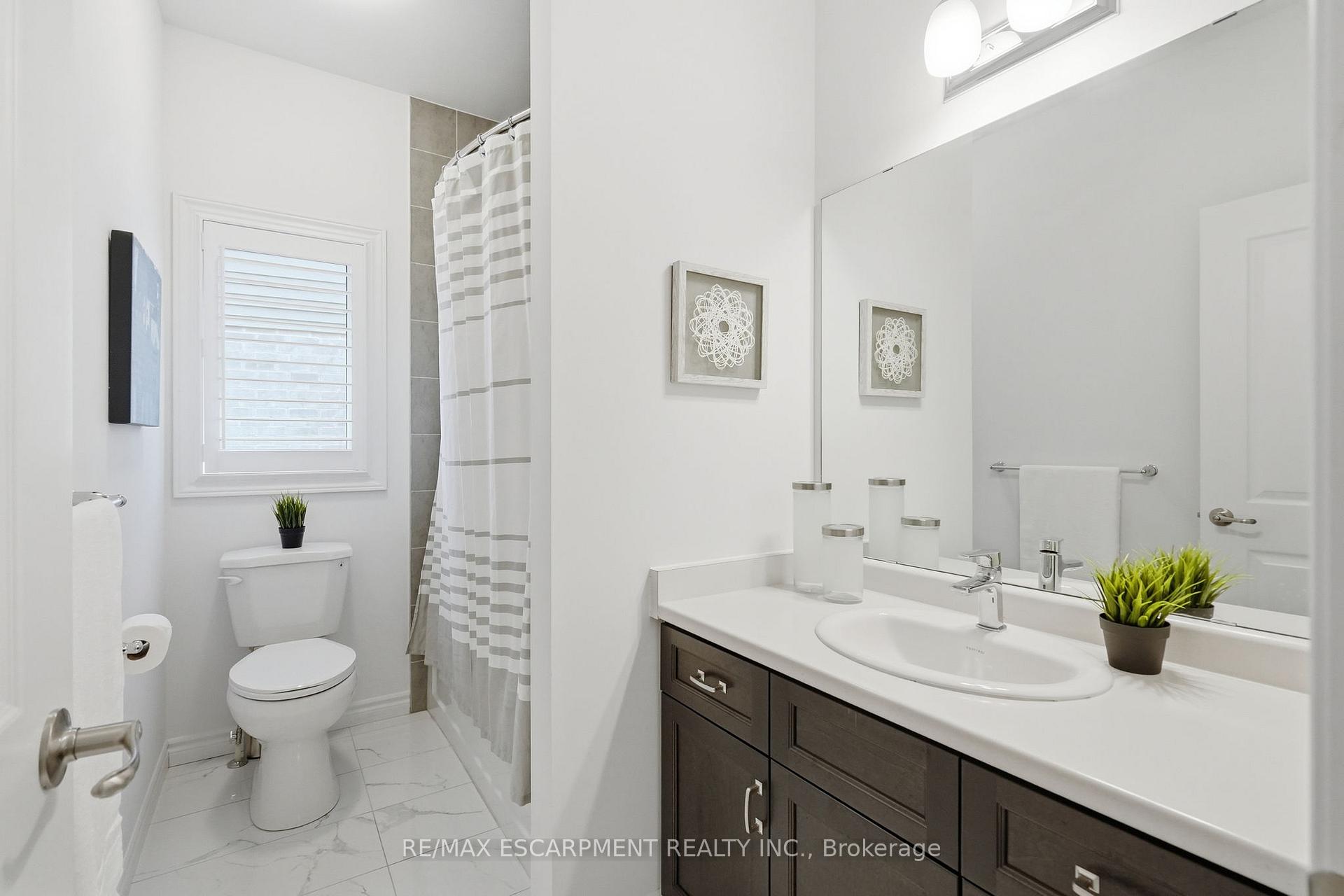 Photo 32 of 115 Daugaard Avenue, Brant, Paris — HOMEH