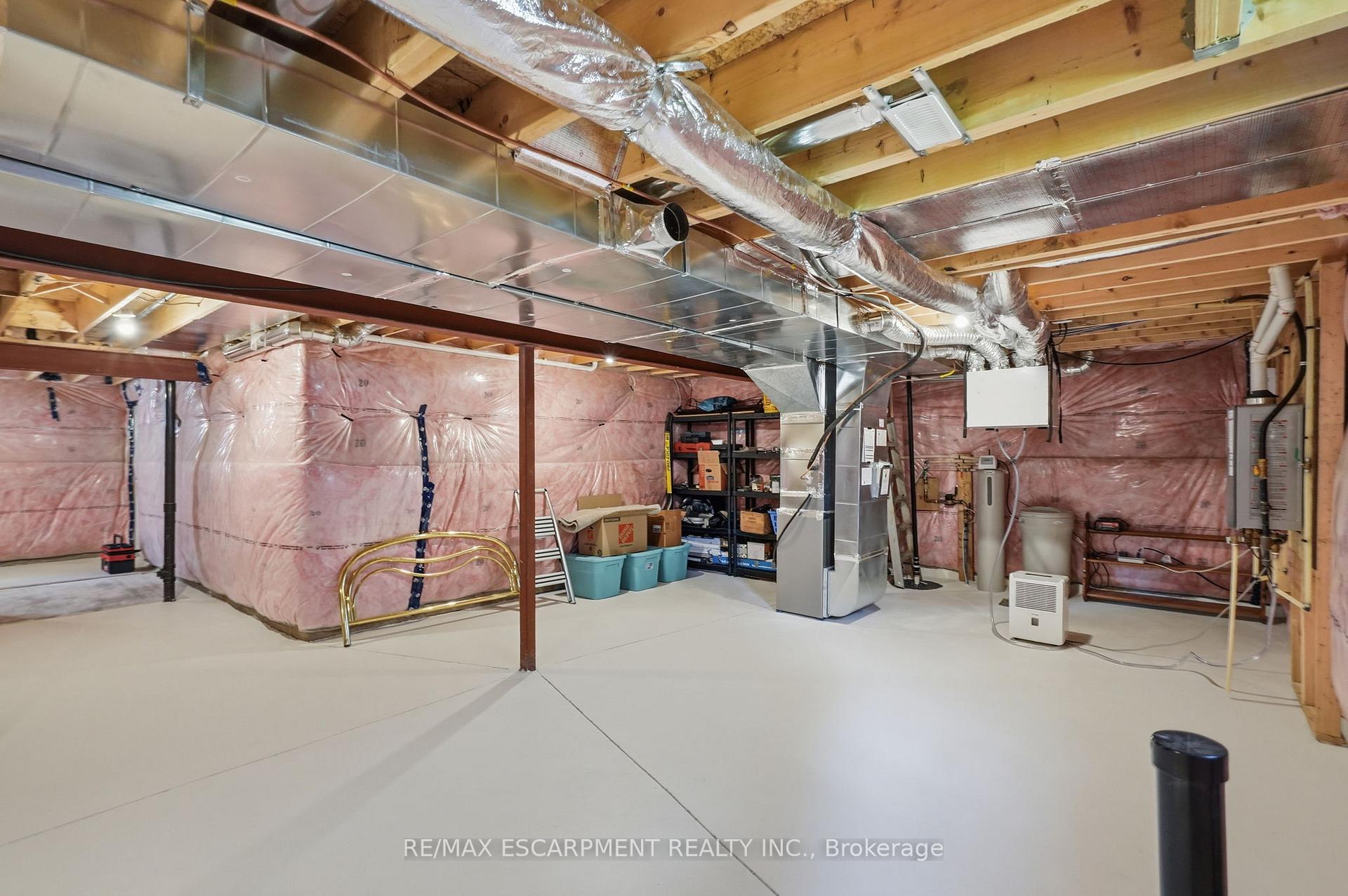 Photo 36 of 115 Daugaard Avenue, Brant, Paris — HOMEH