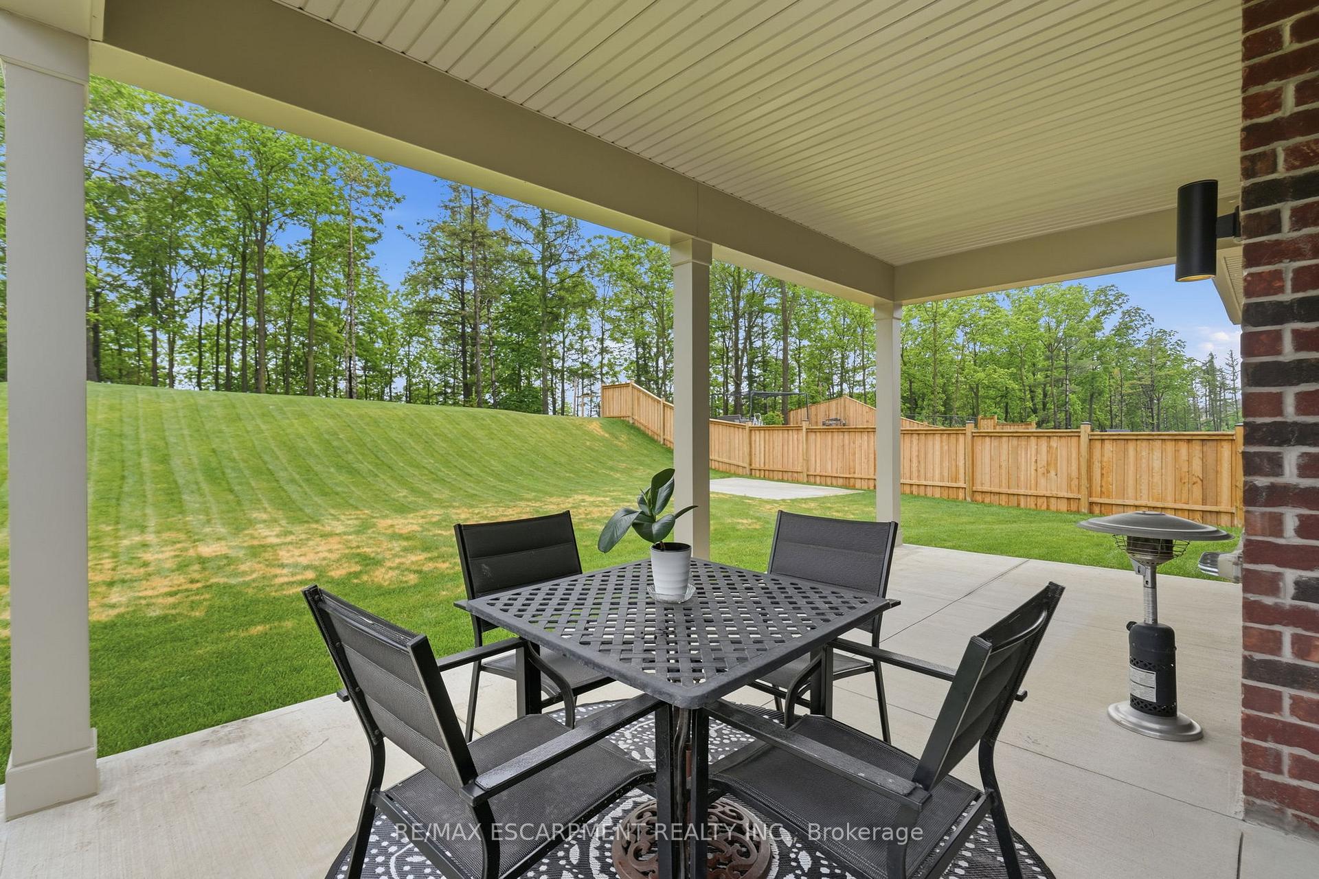 Photo 40 of 115 Daugaard Avenue, Brant, Paris — HOMEH