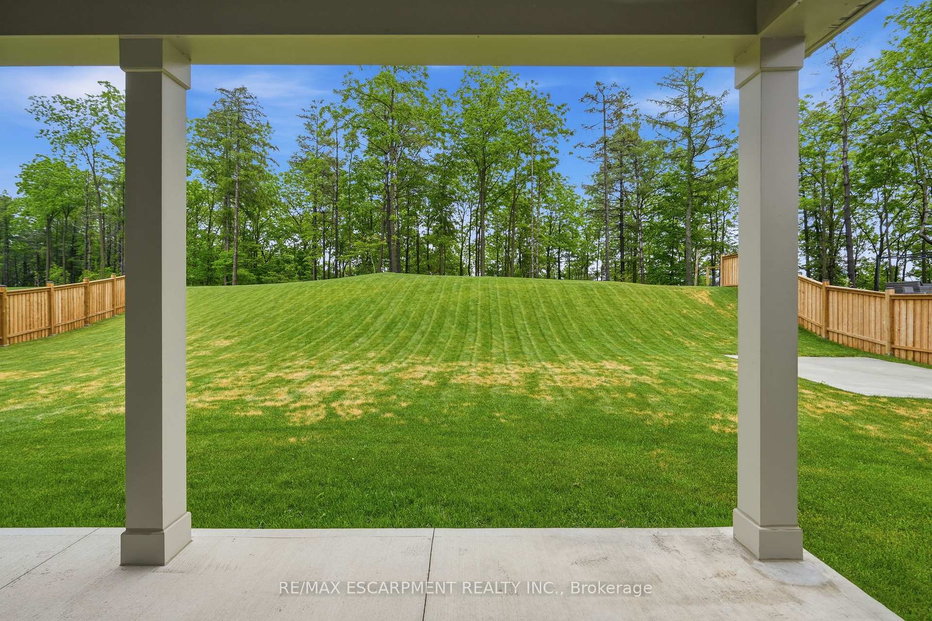 Photo 41 of 115 Daugaard Avenue, Brant, Paris — HOMEH