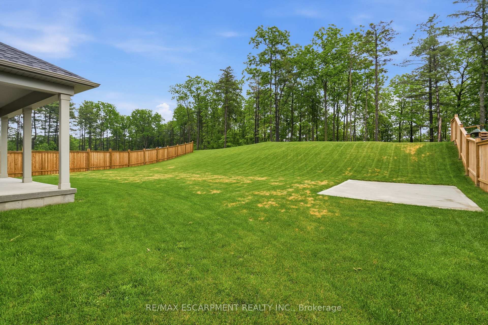 Photo 43 of 115 Daugaard Avenue, Brant, Paris — HOMEH