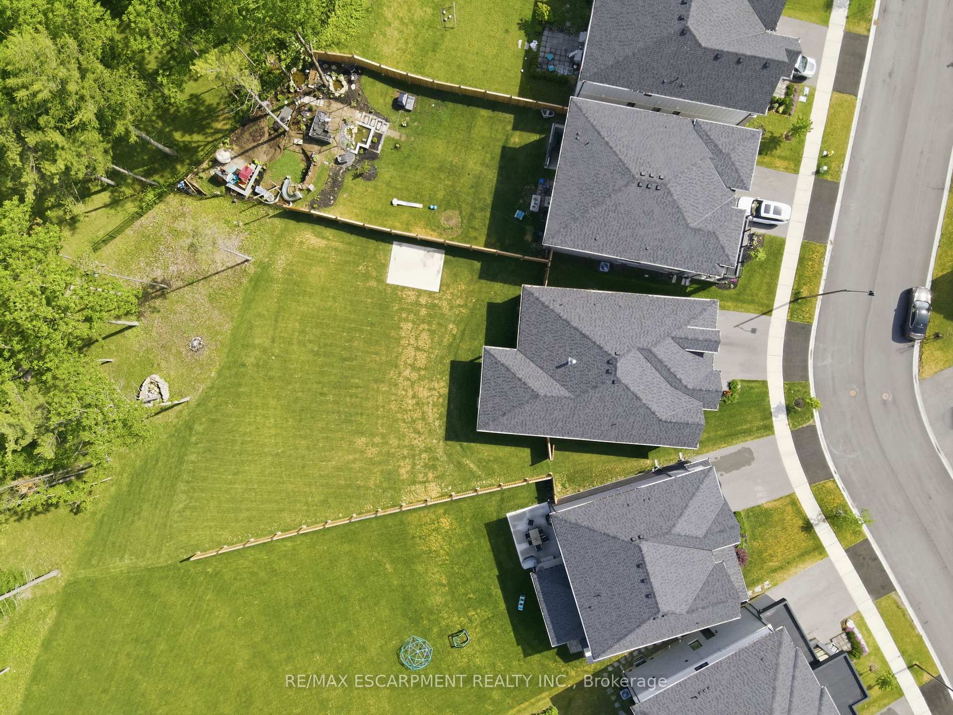 Photo 47 of 115 Daugaard Avenue, Brant, Paris — HOMEH