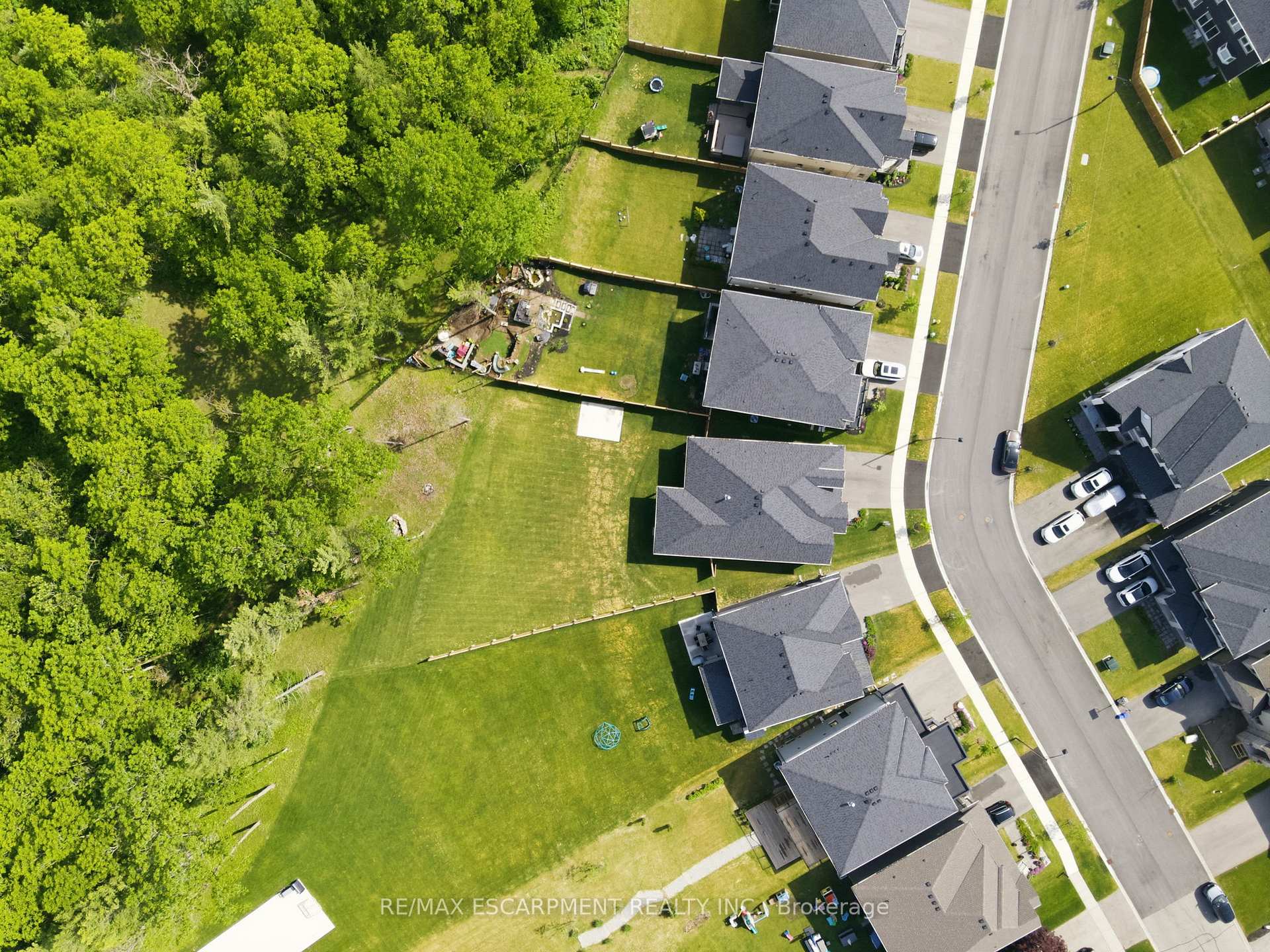 Photo 48 of 115 Daugaard Avenue, Brant, Paris — HOMEH