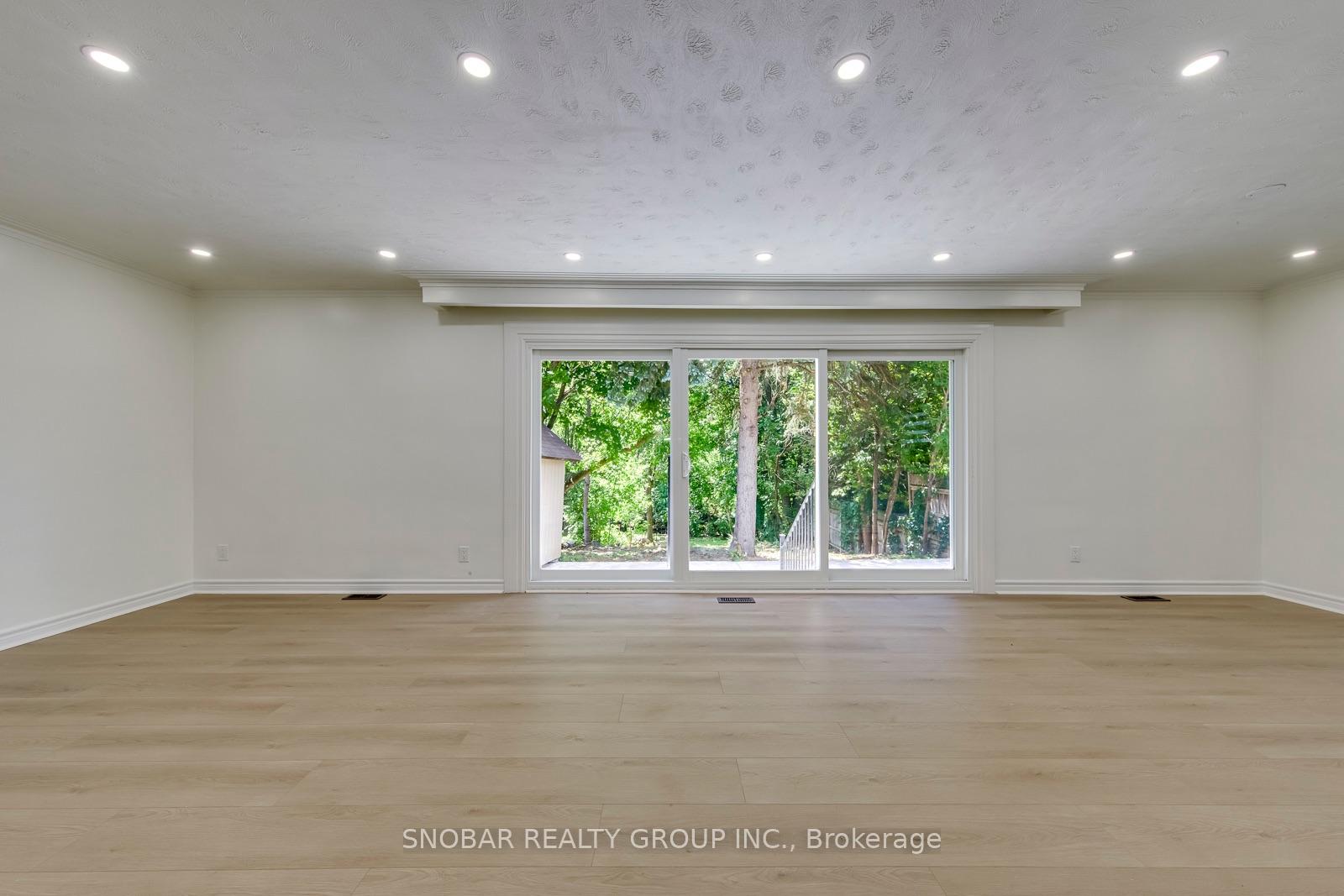 Photo 10 of 99 Jeffcoat Drive, Etobicoke, West Humber-Clairville — HOMEH