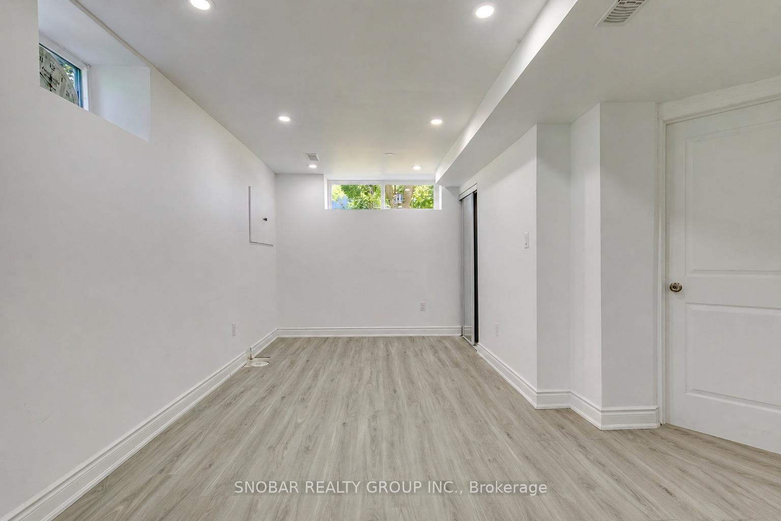 Photo 24 of 99 Jeffcoat Drive, Etobicoke, West Humber-Clairville — HOMEH