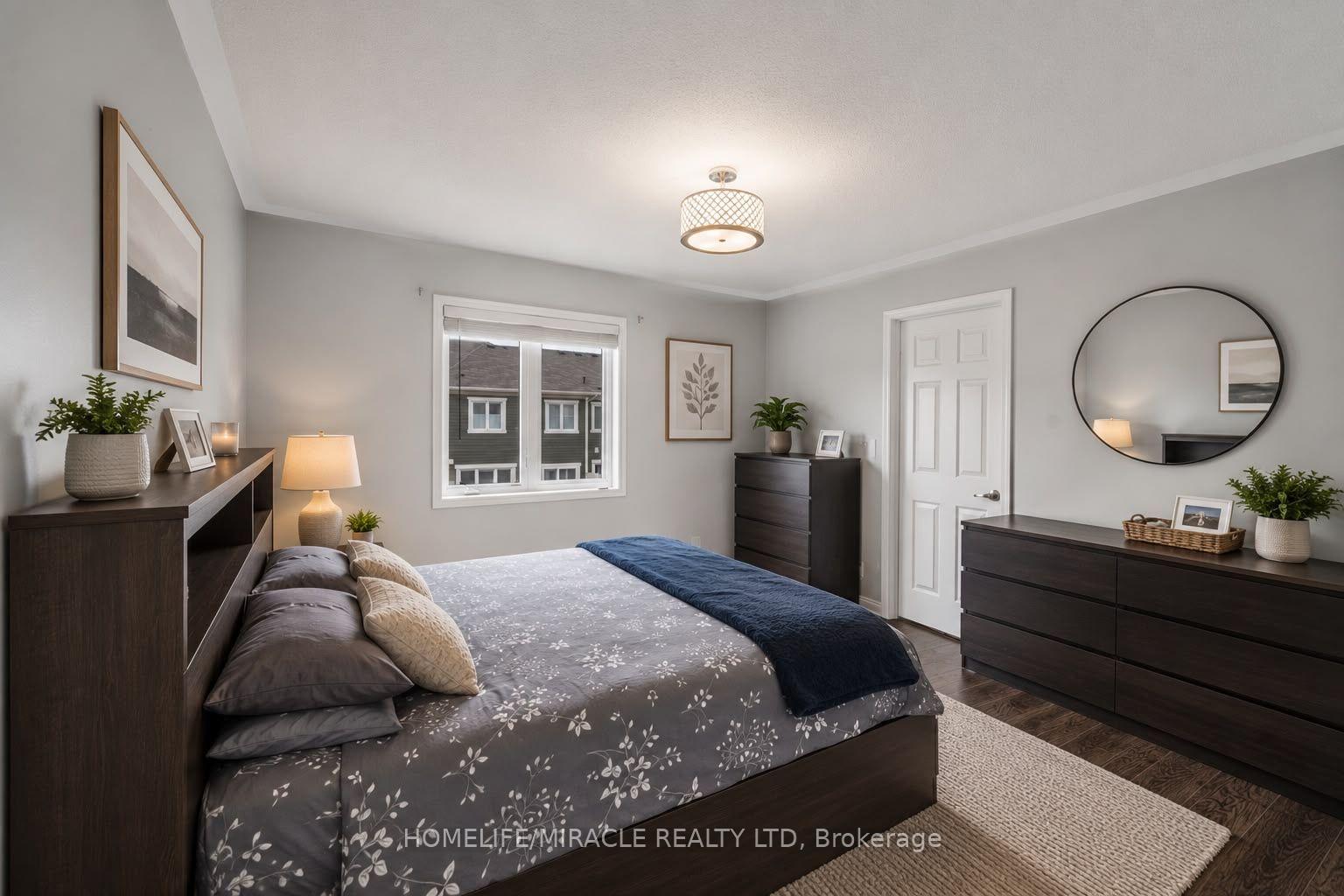 Photo 13 of 24 Metro Crescent, Brampton, Northwest Brampton — HOMEH
