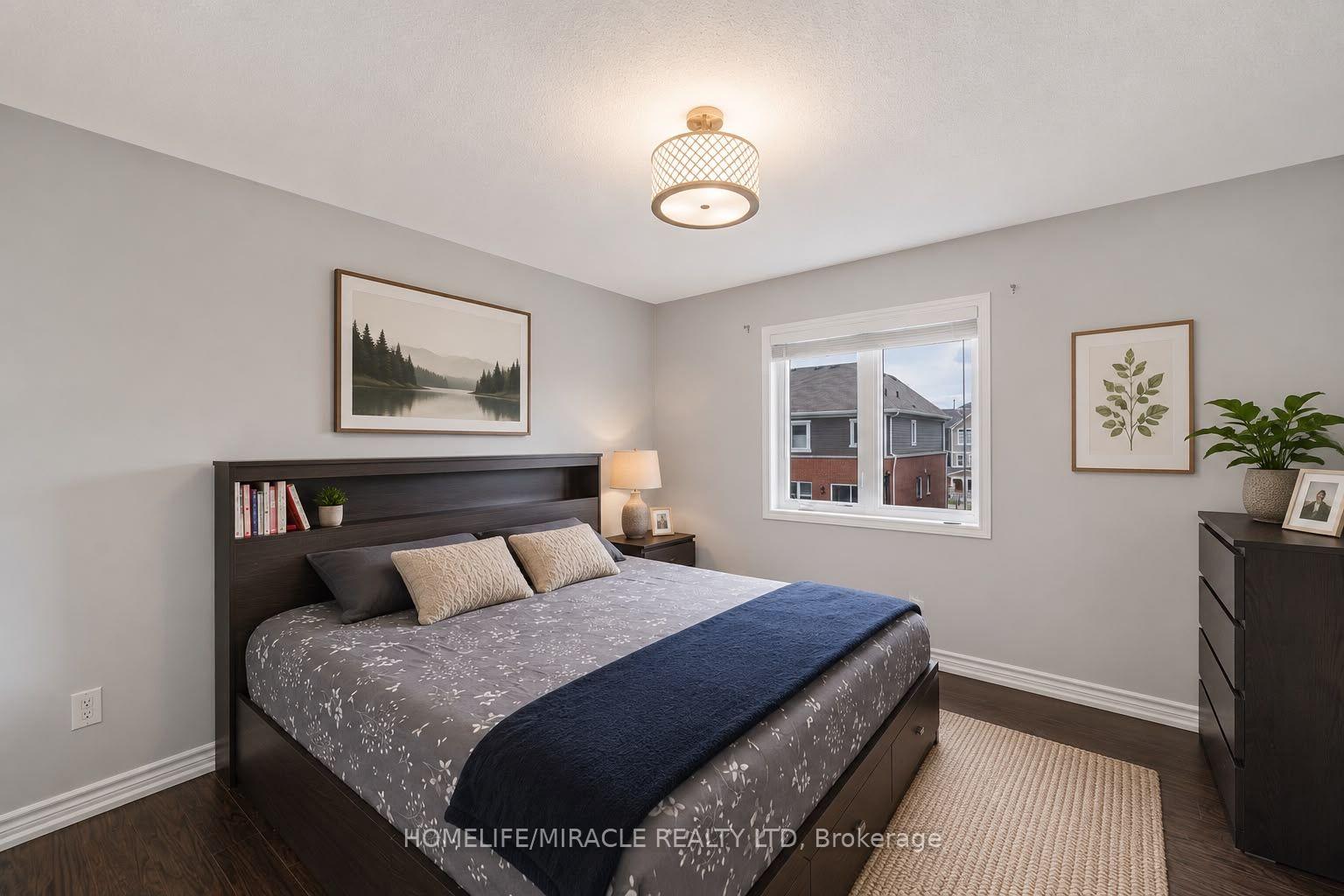 Photo 14 of 24 Metro Crescent, Brampton, Northwest Brampton — HOMEH