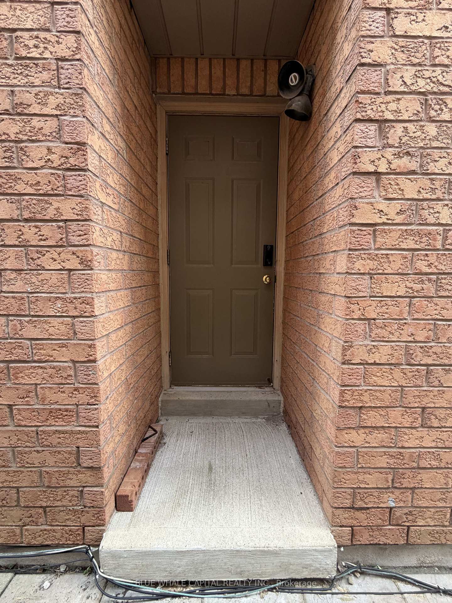Photo 2 of Unit Basement, 20 Hollowgrove Boulevard, Brampton, Vales of Castlemore — HOMEH