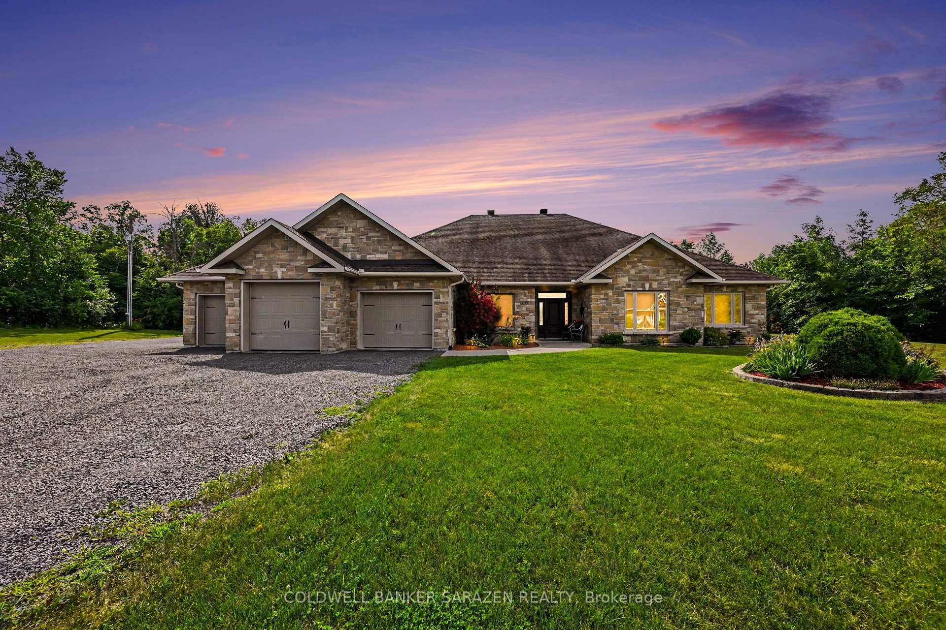 Photo 2 of 1159 Jamieson Lane, Renfrew, Renfrew — HOMEH