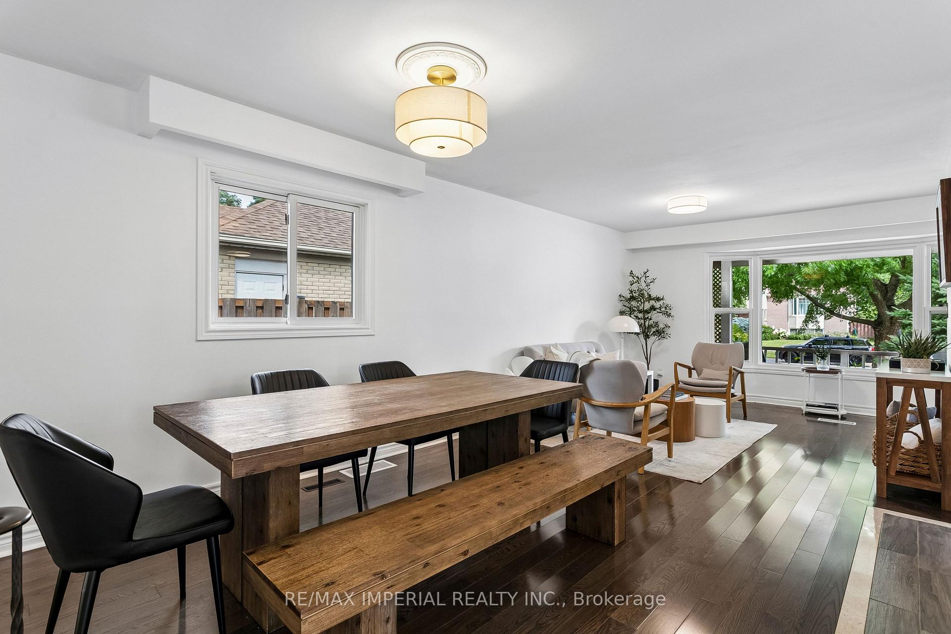 Photo 6 of 2531 Windjammer Road, Mississauga, Erin Mills — HOMEH