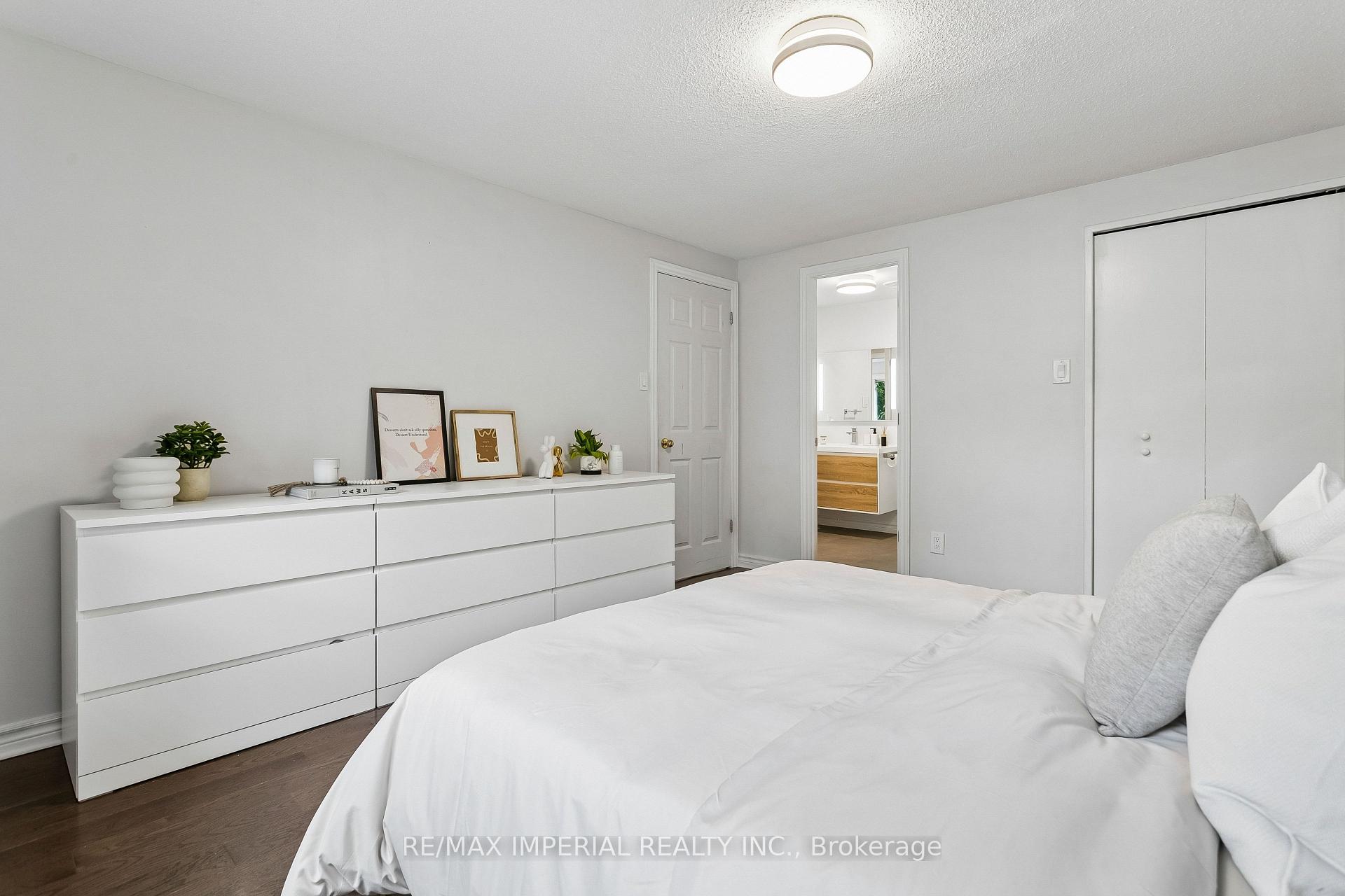 Photo 16 of 2531 Windjammer Road, Mississauga, Erin Mills — HOMEH