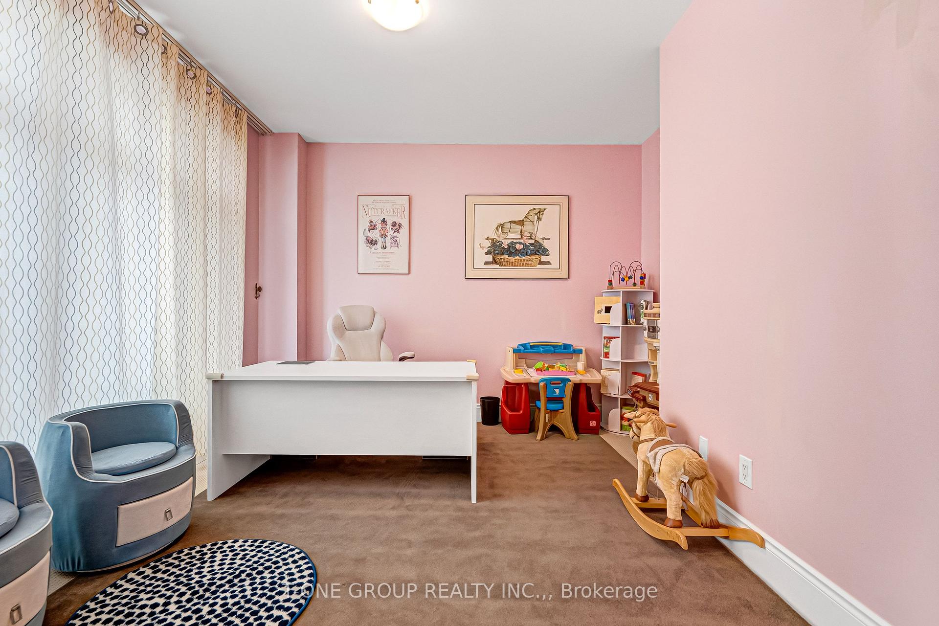 Photo 7 of 261 Angus Glen Boulevard, Markham, Devil's Elbow — HOMEH