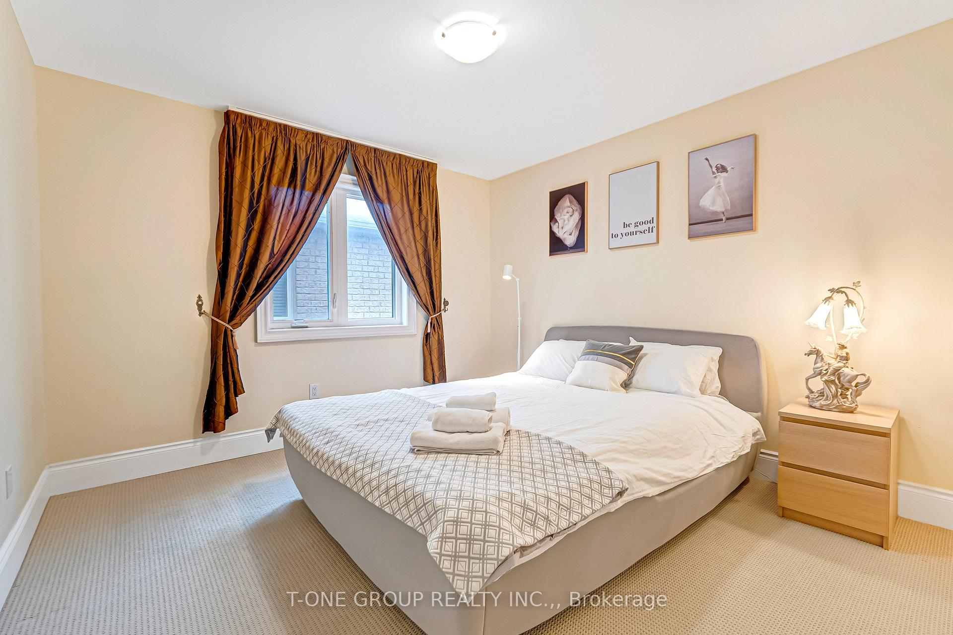 Photo 19 of 261 Angus Glen Boulevard, Markham, Devil's Elbow — HOMEH